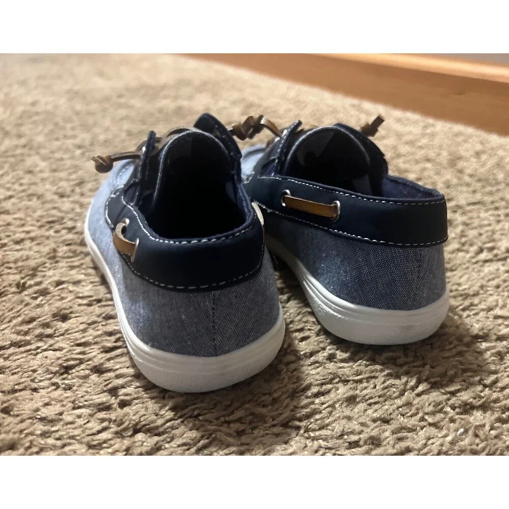 Boys Size 2Y Blue Slip On Boat Shoes New Without Tags